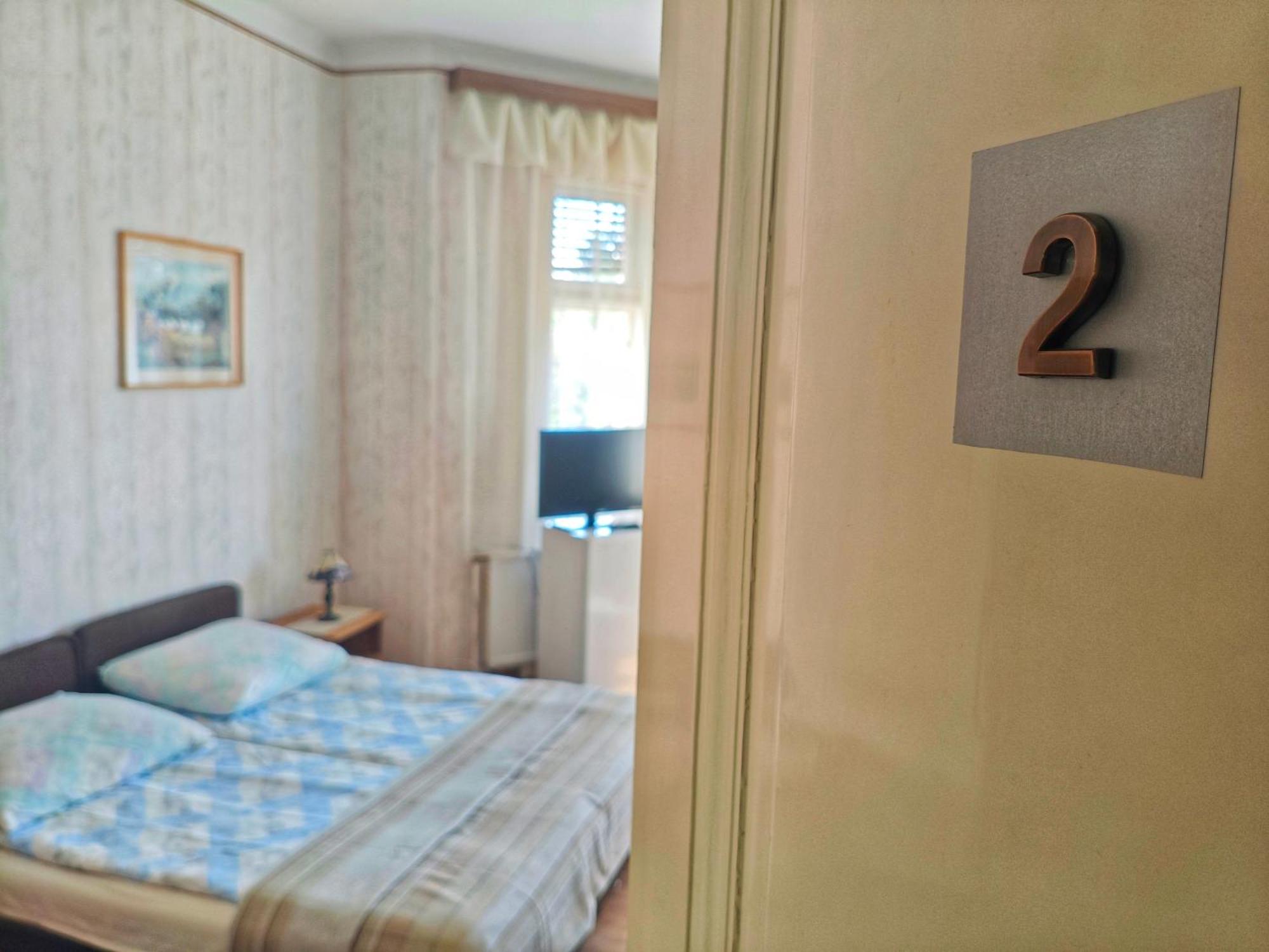 Illes Vendeghaz Ξενοδοχείο Keszthely Εξωτερικό φωτογραφία