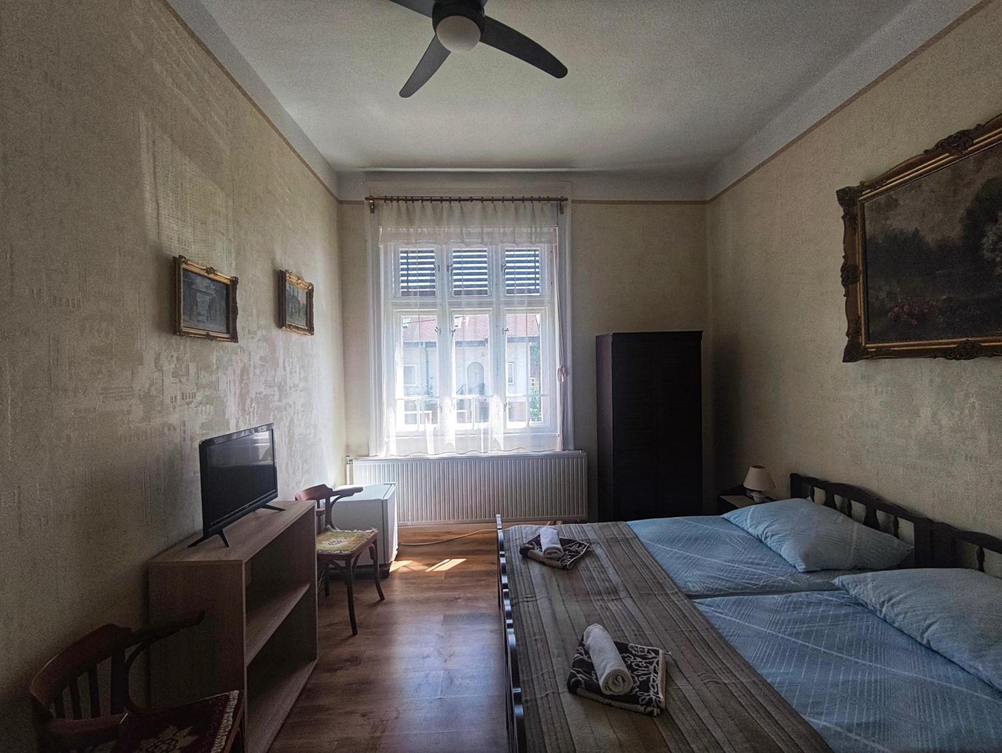 Illes Vendeghaz Ξενοδοχείο Keszthely Εξωτερικό φωτογραφία